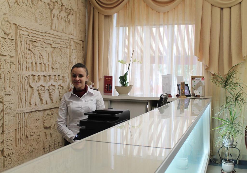 Optima Sumy Hotel Exterior photo